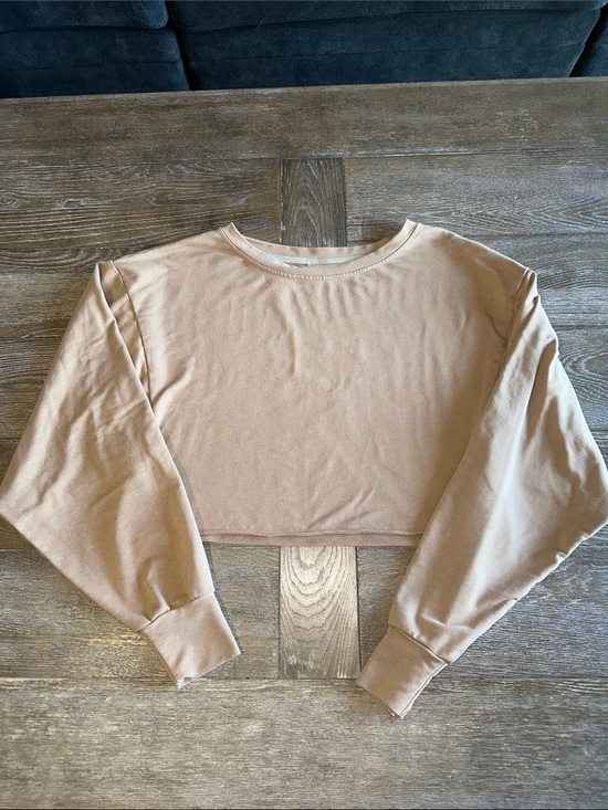 Tops - Crop Sweatshirt - Beige Long-Sleeve Women's Top